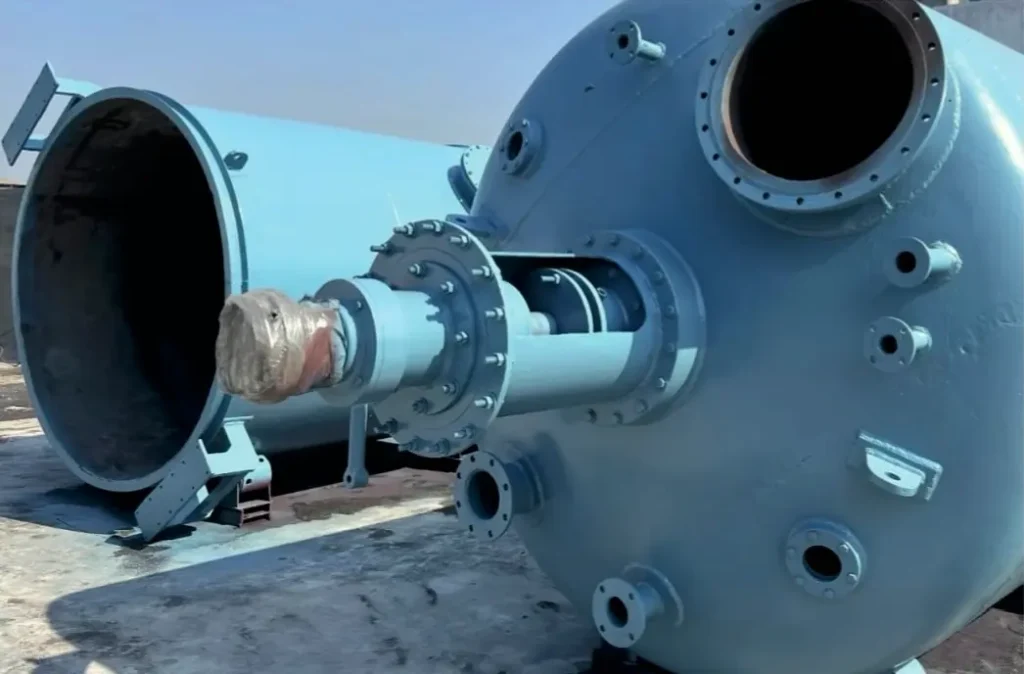 Blue-Coated Reactor with Drive Shaft