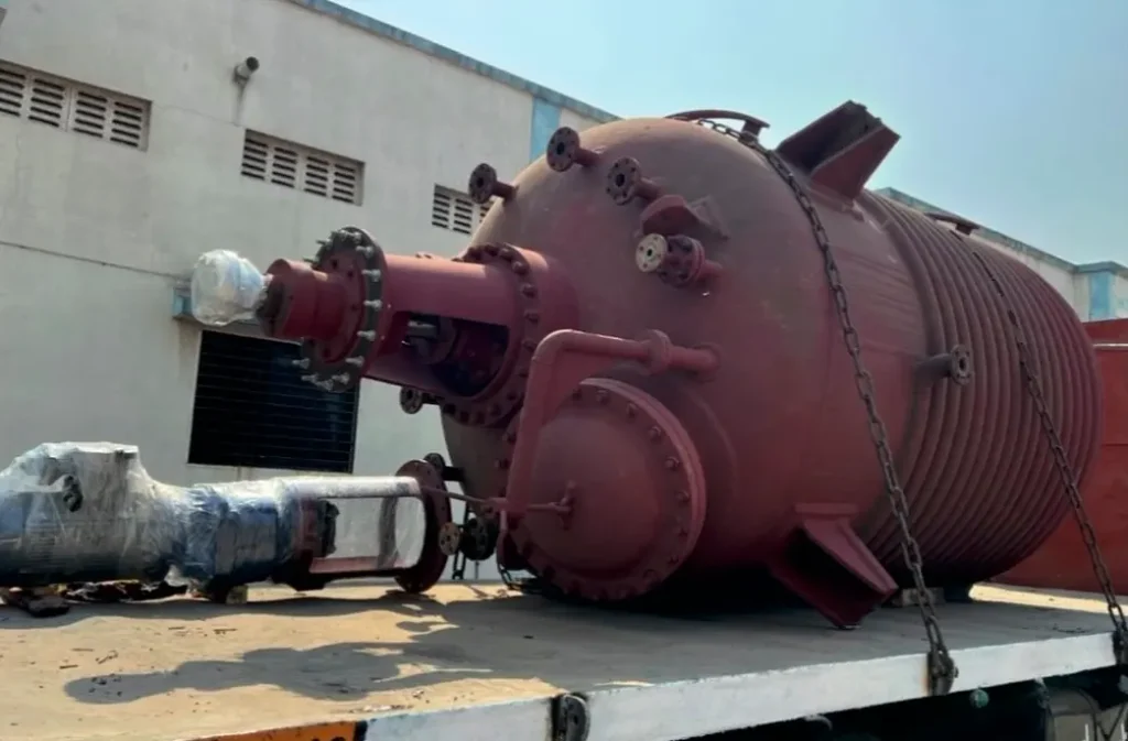 Primer-Coated Heavy Duty Process Vessel